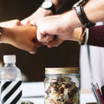 10 ideas de inicio para que los profesionales jóvenes realicen negocios en Internet